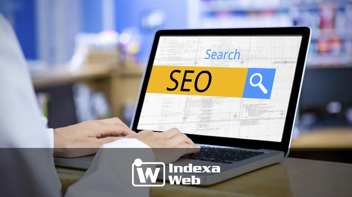 ¿Qué estrategia de SEO debo implementar para que mi página web sea encontrada por clientes potenciales?